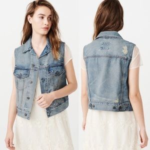 NWT! Abercrombie and Fitch Denim vest jacket